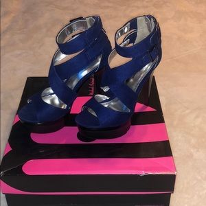 Michael Antonio high heel